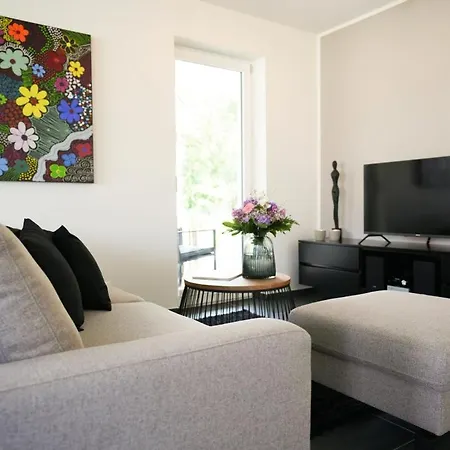 Hygge Flow- Fuer Bis Zu 4 Personen Mit Whirlpool Und Sauna - Haustiere Herzlich Willkommen, Garten Umzaeunt شقة *