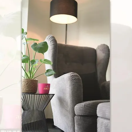 Hygge Flow- Fuer Bis Zu 4 Personen Mit Whirlpool Und Sauna - Haustiere Herzlich Willkommen, Garten Umzaeunt Apartament *